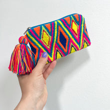 Load image into Gallery viewer, Rio Clutch