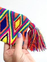 Load image into Gallery viewer, Rio Clutch