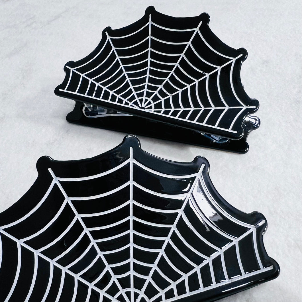 Spider Web Claw Clip