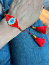 Load image into Gallery viewer, Beaded Protective Eye Bracelet
