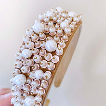 Load image into Gallery viewer, Vintage Pearl Headband
