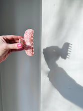 Load image into Gallery viewer, Pink Pearl Hair Clip
