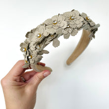 Load image into Gallery viewer, Floral Appliqué Headband
