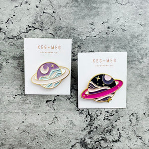Saturn Pin