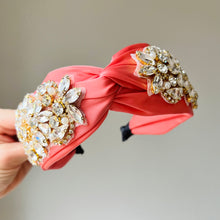 Load image into Gallery viewer, Nancy Headband
