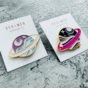 Saturn Pin